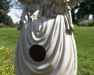 Three angels birdhouse.