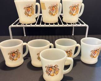 Vintage Exxon Mobile Tiger Logo Anchor Hocking Fire King Mugs