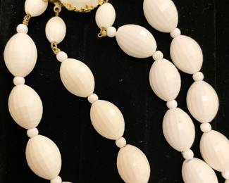 Faceted bead necklace vintage West Germany 