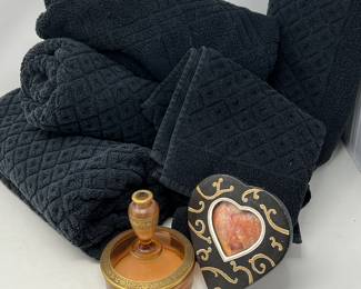 Black Towel lot