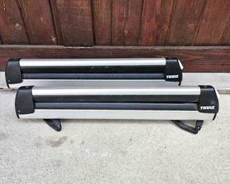 30" Thule Ski / Snowboard Rack w/ Hardware and Keys