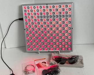 LED Red Light Therapy Set with Protective Eyewear and Power Control