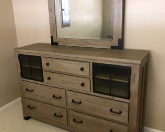 Dresser & Mirror 