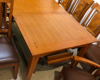 Arts & Craft Style Table- 1 leaf & 9 Chairs with Leather Seats 