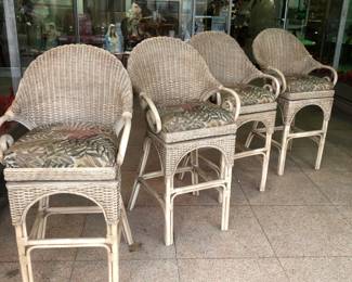 4 Wicker Swivel  Bar Stools