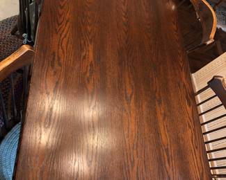 Hitchcock Dark Oak Farmhouse Style Table & 4 Chairs 