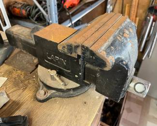 Vintage Larin Vise