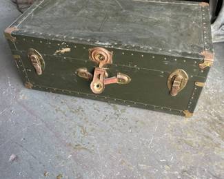 Foot locker chest 