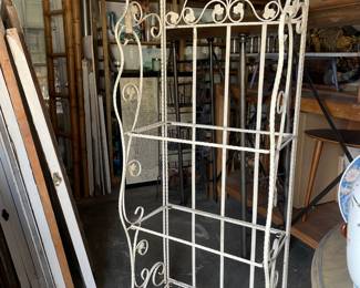 Bakers rack - No glass