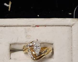 Gorgeous 14K Wedding set