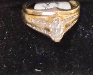 14K ring with Diamonds