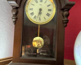 Pendulum Mantel Clock.