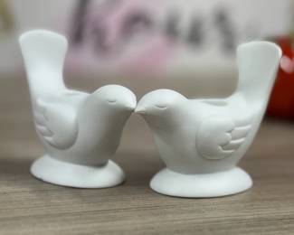 Vintage Avon Collectible  2 Dove Porcelain Taper Candle Holders. Made in the 80s