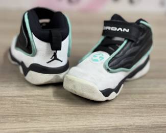 9C Nike Air Jordan Pro Strong 'Black/Tropical Twist'
