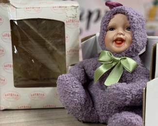 Show-stoppers Babes in the Wild Dyno Dinosaur Purple Porcelain Face