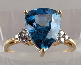 14K Yellow Gold Blue Topaz And Diamond Ring, Pear Cut, Size 7