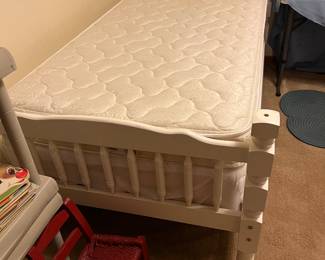 Twin bed with nice clean mattress