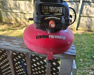 Central Pneumatic air compressor