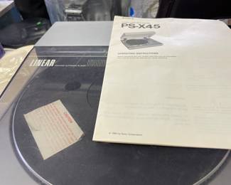 Linear turntable model PS-X45.