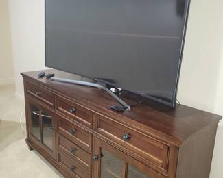 Flatscreen Tv's, credenza