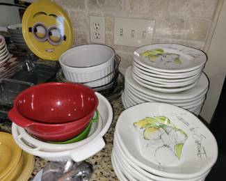 Many dish sets