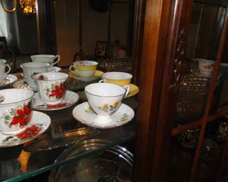 More wonderful tea cups and saucers