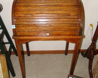 Small, tiny roll top desks, for displaying your small tiny roll top desk items