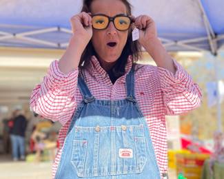 Meet your Moxie hosts- Lisa, the “boss”