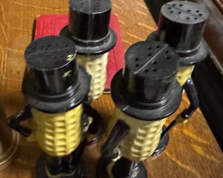 Mr Peanut shakers