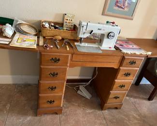 Craft Sewing Machine and Stand