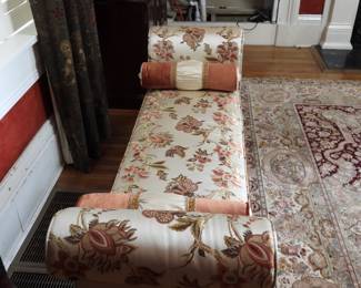 Long rolled arm bench with silk fabric