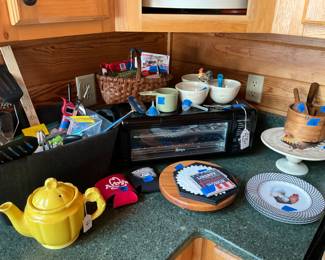 Kitchen items, teapots, plates - Roosters.... and more roosters.