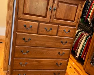 Great Chest of Drawers - goes with Bedroom Suite