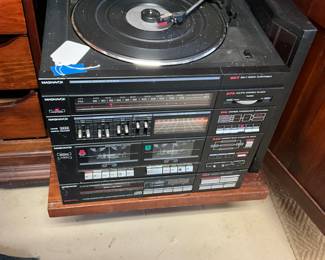 Magnavox Stereo System