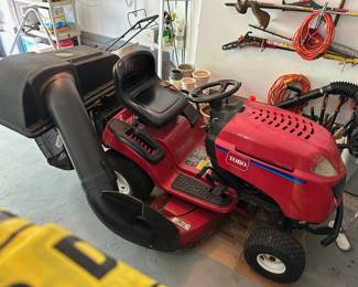 Toro LX465 Ride On Mower / Lawn Tractor