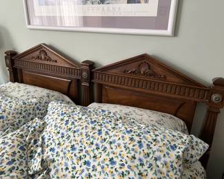 Headboard to Queen Size Bed