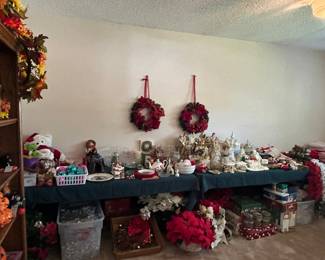 Be sure to visit the Holiday room 🎃🎄🐰