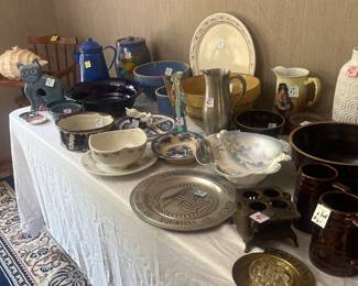 Various decorative pieces