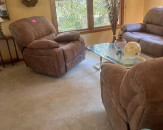 Matching recliners
