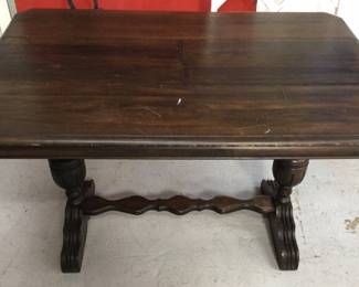 Antique BUTTERFLY LEAF Table