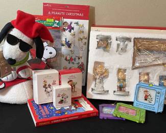 New in Box Peanuts Nativity Set * Snowboard Snoopy Battery Plush Toy * Book * Ornaments Etc
