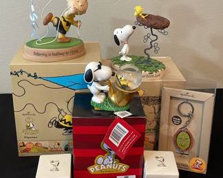 New In Package Hallmark * Westland Peanuts Figurines * Hallmark Snoopy Trinket Boxes * Keychain
