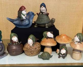 Gnomes! Especially cute Gnomes with their friends
