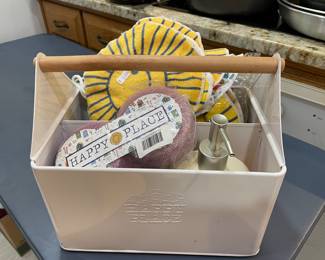 Carrying case with accessories.