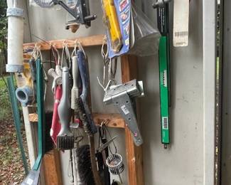 Assorted tools.