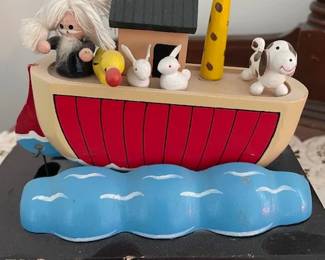 Noah’s Ark music box. 