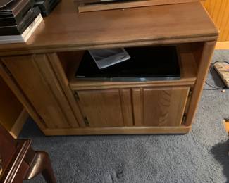 Tv stand 