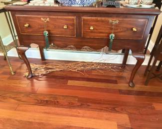 Henkel Harris Jamestown Colony Mahogany Server Secret Compartment