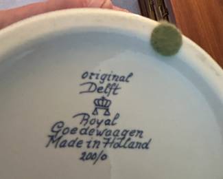 #120	Ginger Jar w/Maryland on it - Delft - 	 $45.00 
