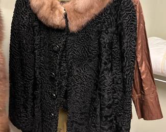 #147	Black Curly Wool Coat w/tan Mink Collar - Size M	 $100.00 
